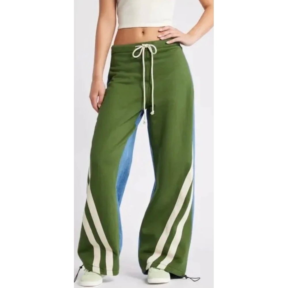 AUSTIN LANDING Sporty Jogger Jeans Green Stripes Denim Back Size 5 Juniors